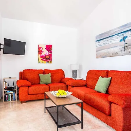Petunias Villa Cala'N Blanes (Menorca)