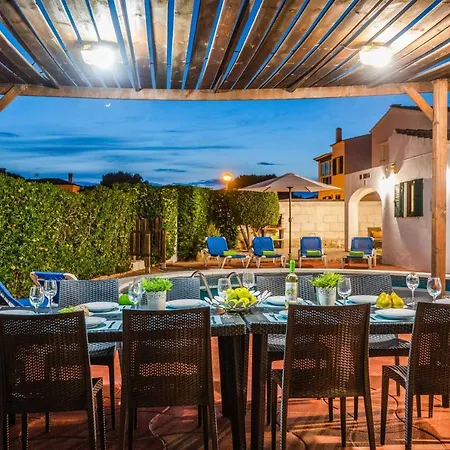 Villa Petunias *