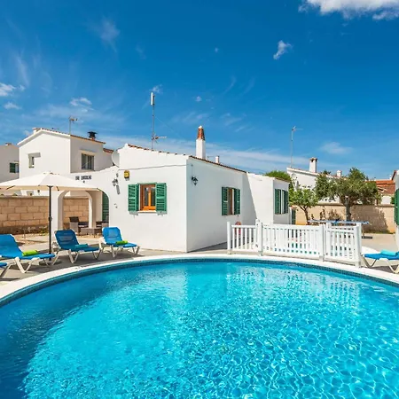 Petunias Villa Cala'N Blanes (Menorca)