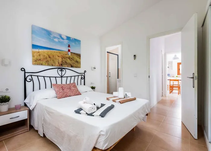 Petunias * Cala'N Blanes (Menorca)