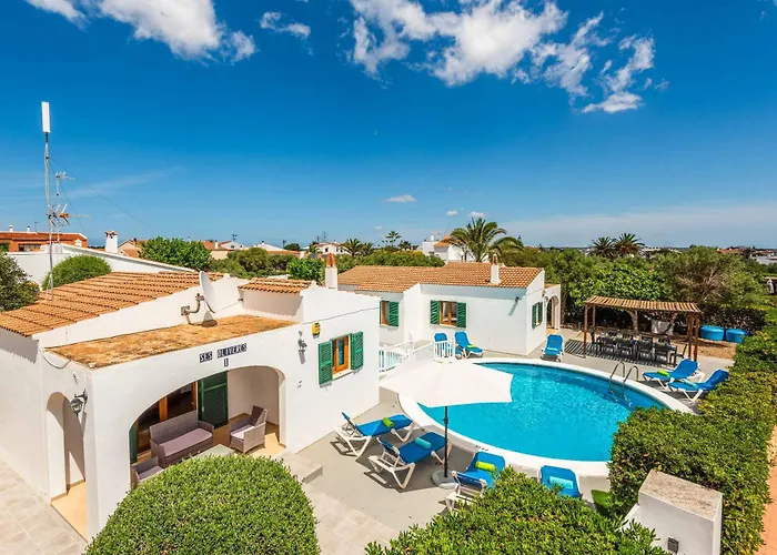 Petunias * Cala'N Blanes (Menorca)